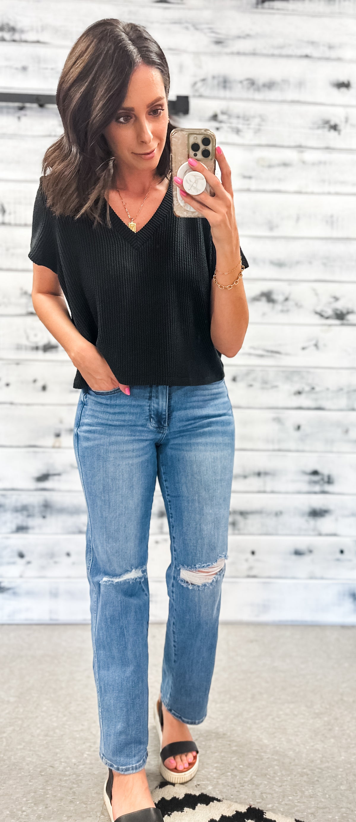Black Ribbed V-Neck Relaxed Crop Tee