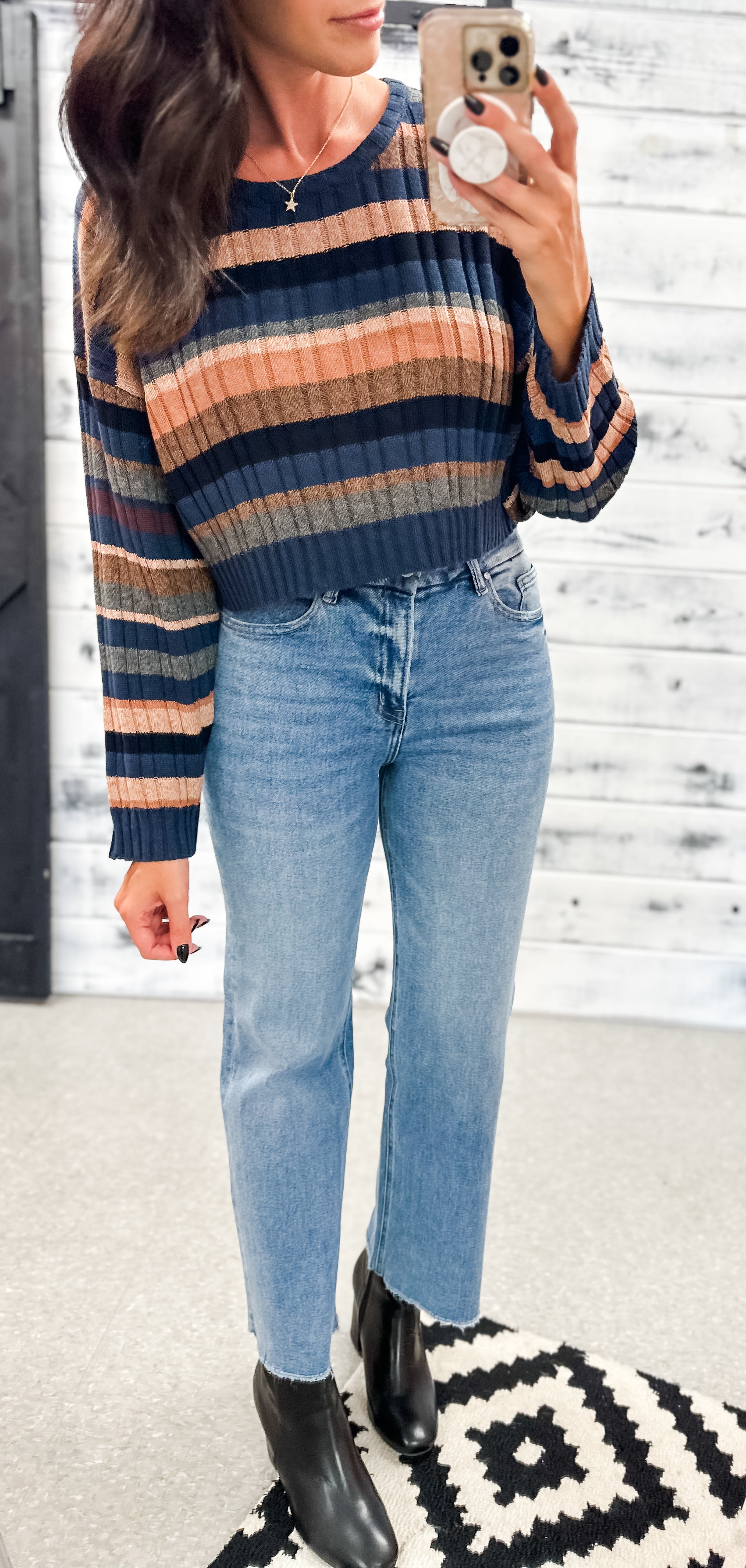 Navy blue hot sale cropped sweater