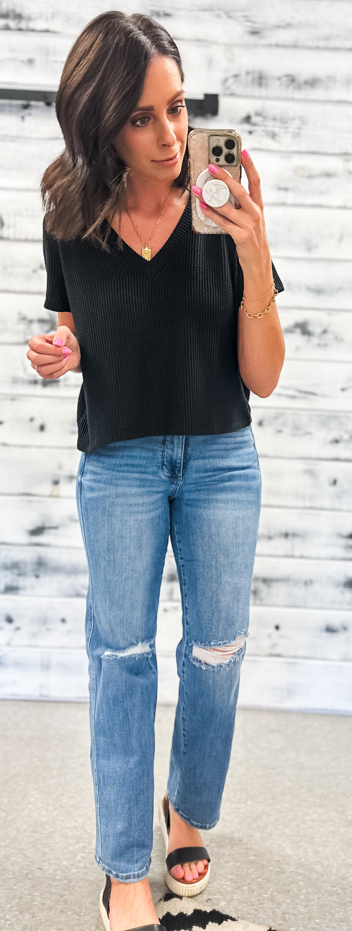 Black Ribbed V-Neck Relaxed Crop Tee