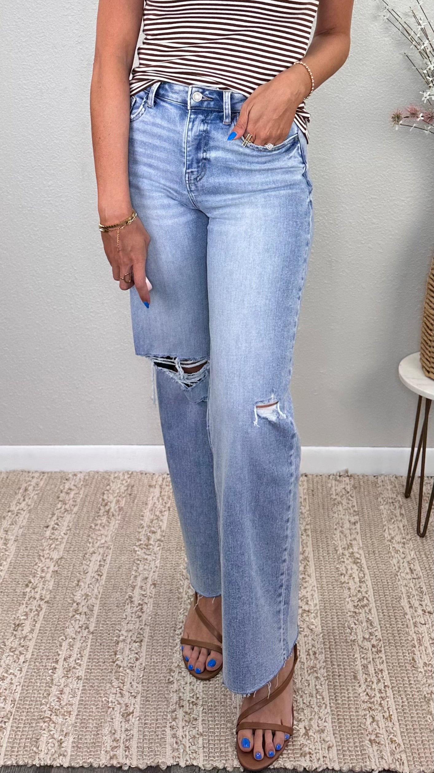 Vervet High Rise Distressed Wide Leg Jean