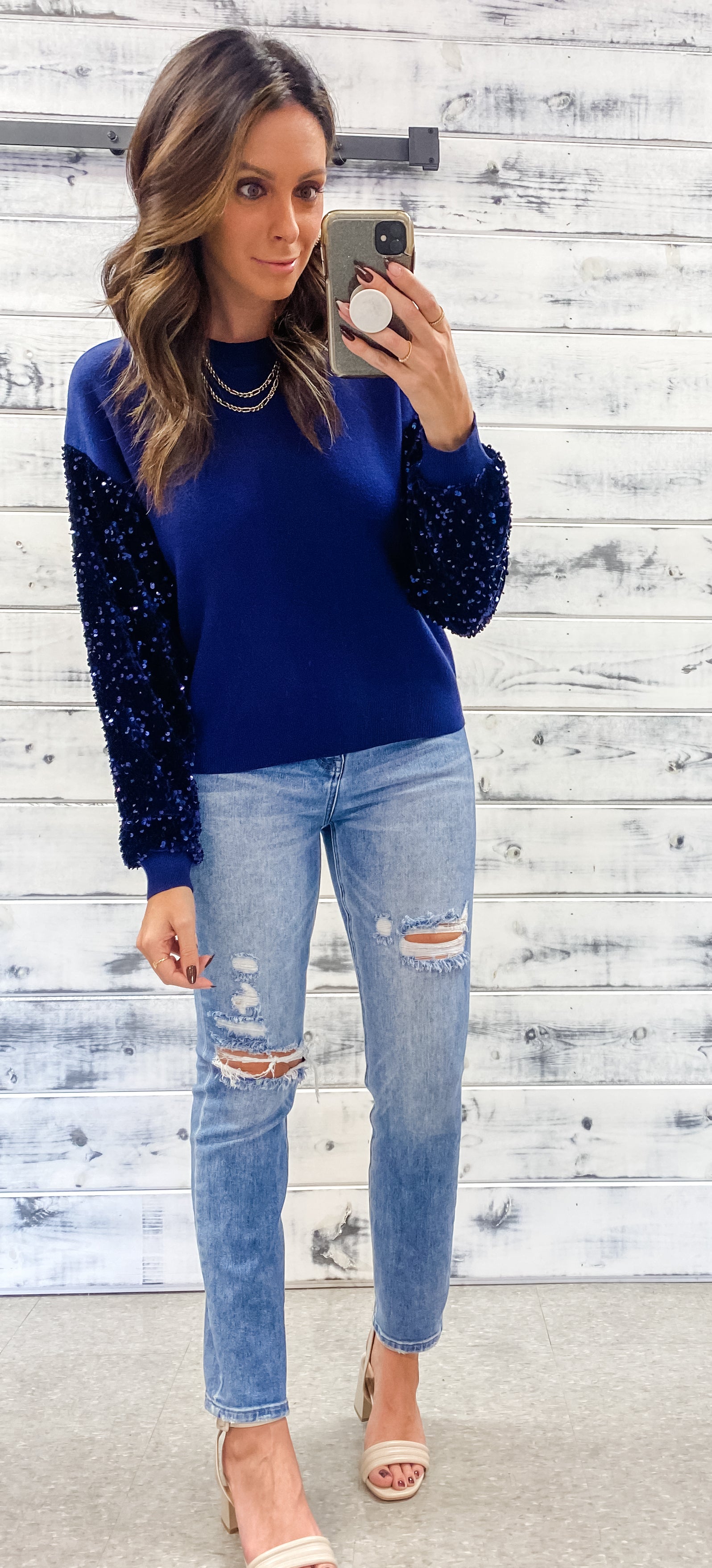 Dark blue hot sale sweater outfit